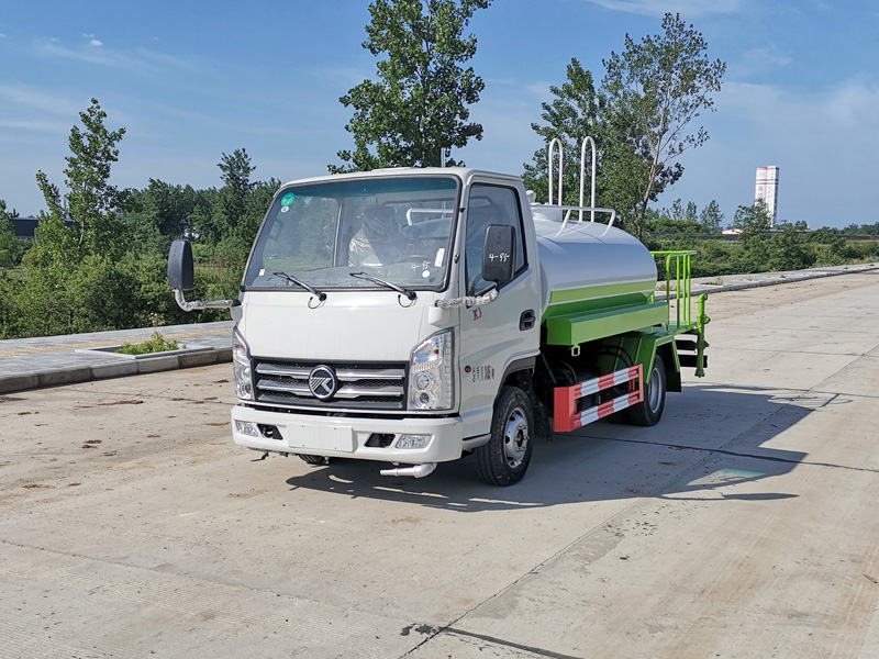 凱馬2方藍牌灑水車(chē)