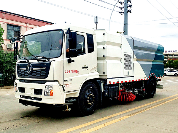 東風(fēng)天錦洗掃車(chē)國六